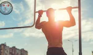 Как накачать плечи отжиманиями в домашних условиях?