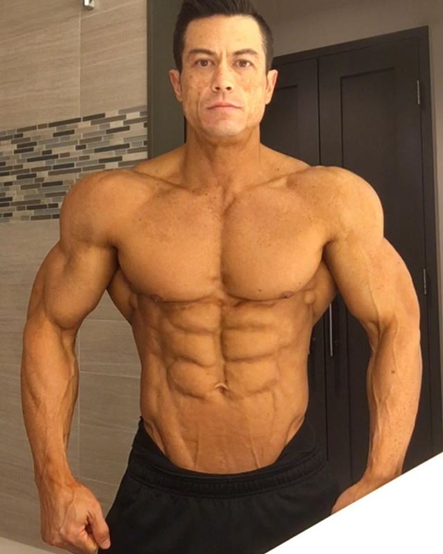 Результаты мужчины после сушки тела