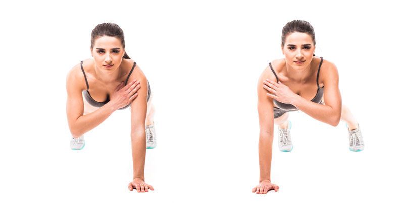 С касанием плеча